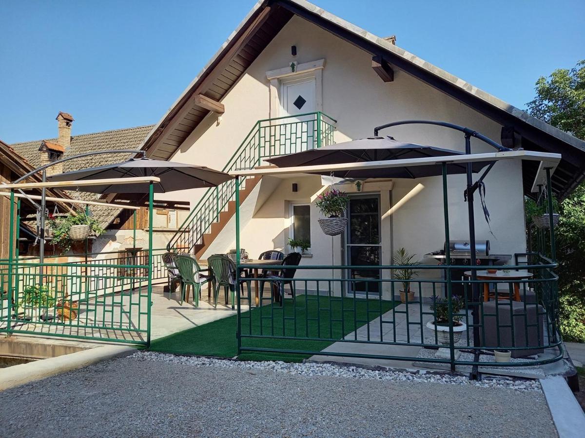 Holiday Home Alojzija ブレッド エクステリア 写真