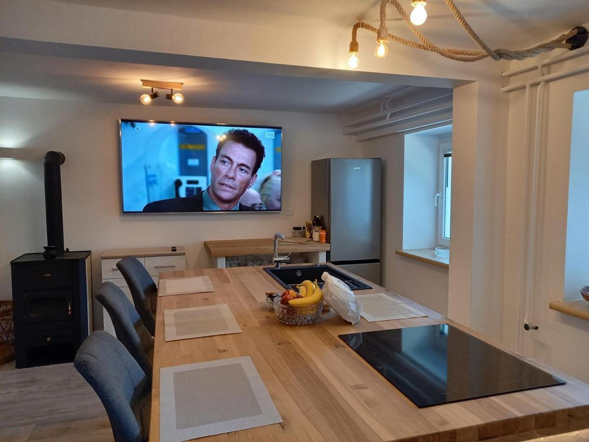 Holiday Home Alojzija ブレッド エクステリア 写真